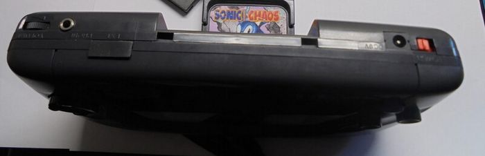 Sega Game Gear-Fully Recapped-Refurbished with Sonic Chaos + New Glass lens