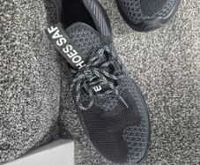 Shoe