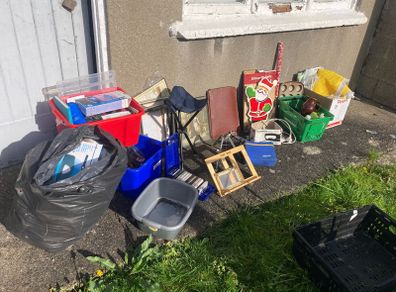 Household Bits and Pieces. mixed lot.