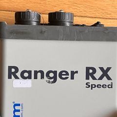 Elinchrom Ranger RX Speed1100ws light and accessories