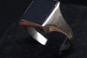 Vintage 9ct Gold Dublin Onyx Signet Ring
