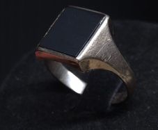 Vintage 9ct Gold Dublin Onyx Signet Ring