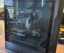 Gaming PC (Specs in description)