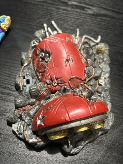 Marvel legends 2004  3 Sentinel Diorama bases