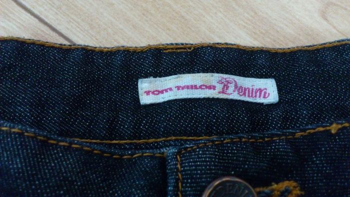 Women Denim Shorts, like new, never worn, size 10
