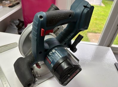 Bosch Gks 18v-57 Circular Saw