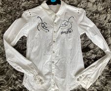 Western style white shirt
