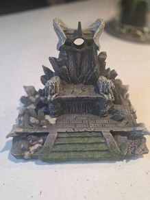 Diorama Throne