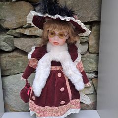 Leonardo Porcelain Doll Diana 16 inch Vintage
