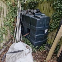 Oil tank