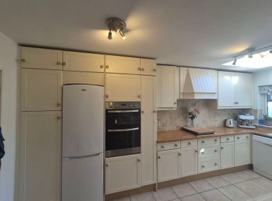 Kitchen Shaker Style available between 9th to 15th November