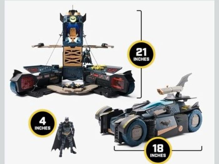 Batman Transforming Batmobile Lair