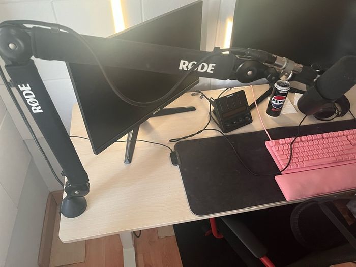 RODE PSA1+ plus Microphone Studio Arm