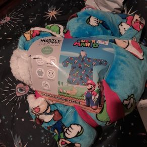 Brand new hugzee snoody