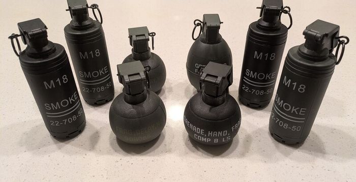 Airsoft grenades