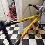 Giant boulder mountain bike Image 3