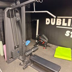 Lat Pull & Row Machine Gym