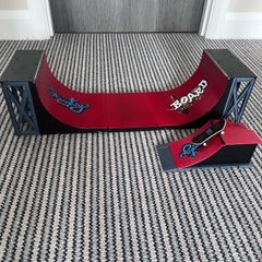 Tech Deck Skate Park Half Pipe Set