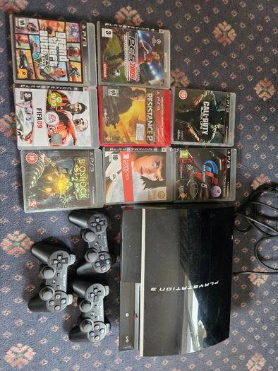Ps3 fat 3x controllers 8x games