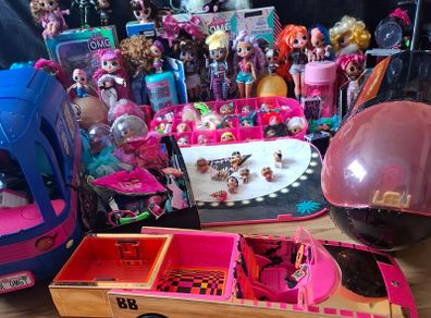 LOL Bundle, 4 in 1 Glamper, 4 in 1 Remix Airplane, Lol Coupe car with pool, lots of dolls and accessories Christmas Birthday