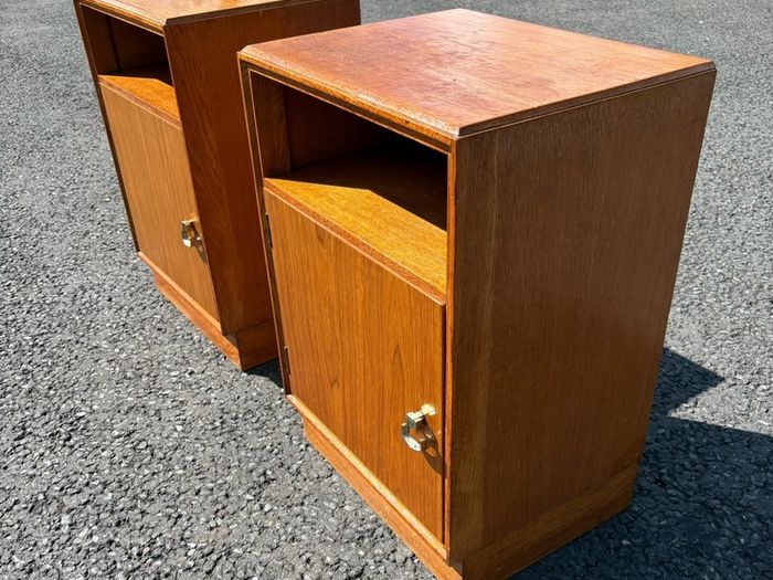 Retro Vintage mid -century Meredew oak bedside cabinets c1960s