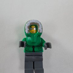 100% Lego City Minifigure