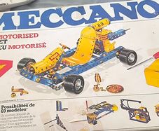 Meccano 3 sets in total plus spare bits and bobs. See photos