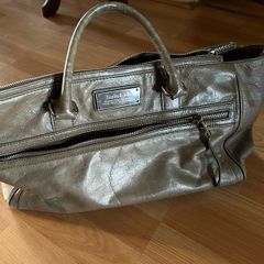 Bimba Y Lola leather hand bag