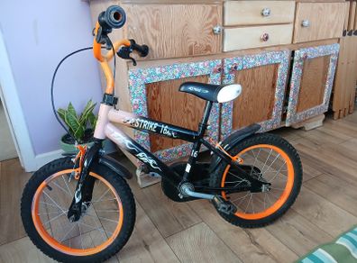 16 inch Strike kids bike