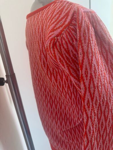Brand new Savida fancy pink top with a golden thread size L UK 12/14 EU40/42 Postage included