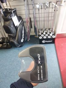Odyssey DFX v-line fang putter