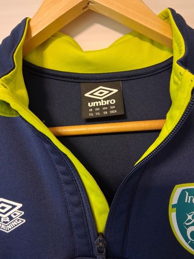 Ireland Football Track Top. Official Umbro Quarter Zip Youth Xtra Large Top. Collect In Dublin Or Receive Via Post.