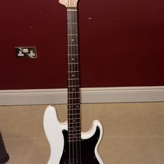 Squire affinity P Bass