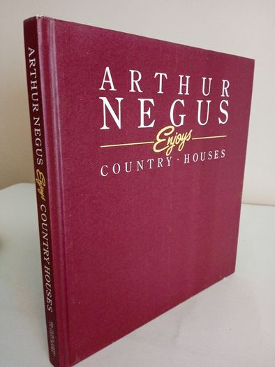 Arthur Negus Enjoys....Country Houses by Chris Hunt (RB283)