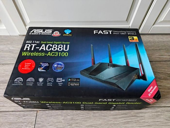 ASUS RT-AC88U Wireless-AC3100 Dual-Band Gigabit Router (Like New!)