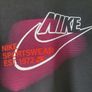 Nike sweatshirt Image 5