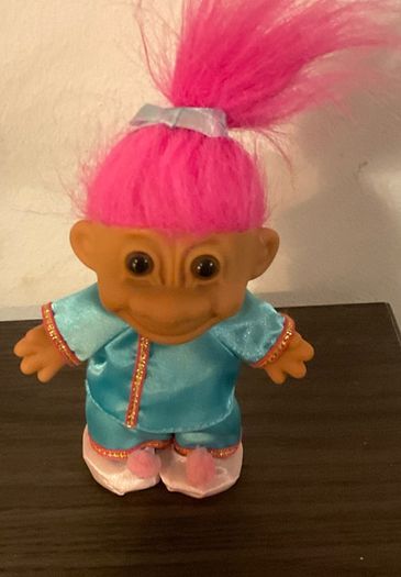 Authentic Vintage 90's Russ Troll doll "around the world " China