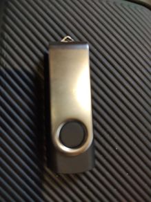 8 GB Flash Drive. New! Free Postage!