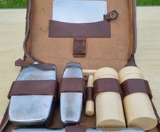 Vintage men's grooming and shaving travel set
