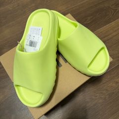 Yeezy Slide size 5.5