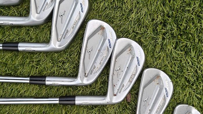 Mizuno JPX900 Tour irons 3-PW
