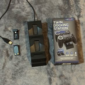 ps4 controllers dock charger