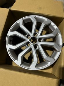 Corolla cross alloy wheel