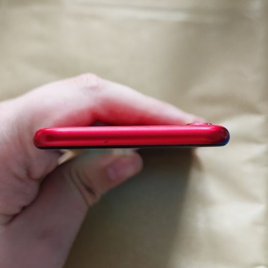 Apple iPhone SE 2020 - 64GB - Product Red - Defect - Activation locked - Parts only
