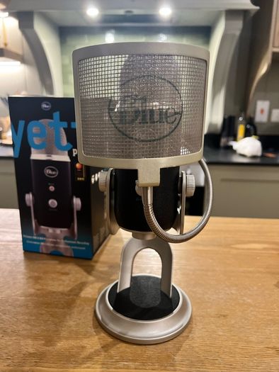 Blue Yeti Pro USB/XLR microphone + Yeti Pop Filter
