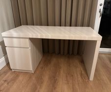 White IKEA MALM Desk Pristine Condition
