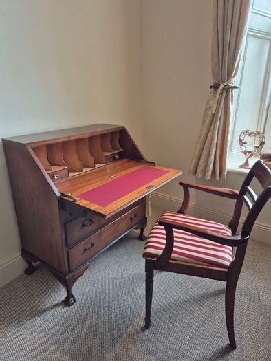 Writing desk