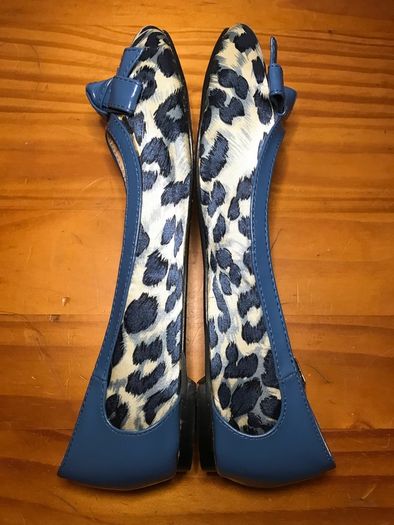 Ladies' Blue Leopard Print Flat Pumps UK4 EUR37      S-E