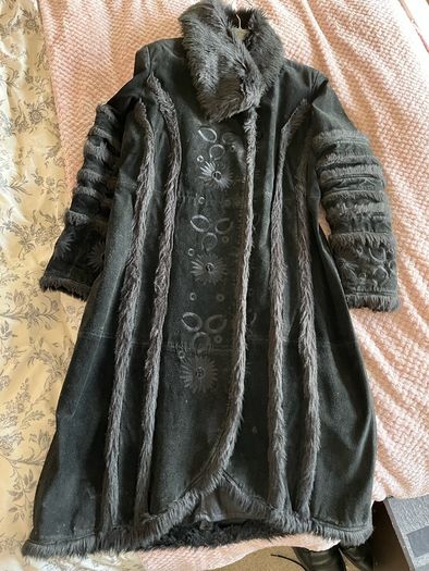 Vintage black embellished long leather coat / black suede long jacket / 90s suede coat / black suede leather coat