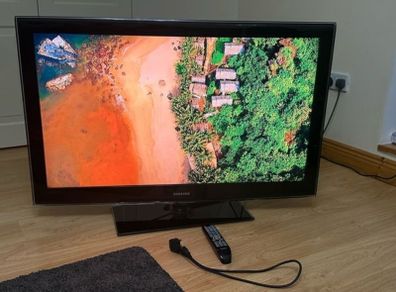 Samsung 46 inch TV